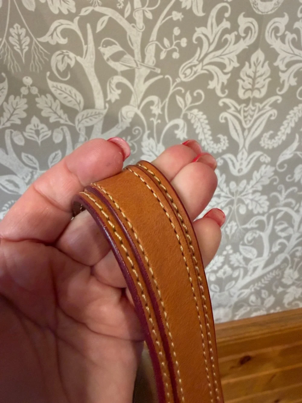 Dooney and Bourke McKenzie hobo Taupe Smooth Leather Vachetta Trim & Handles EUC - Picture 16 of 16